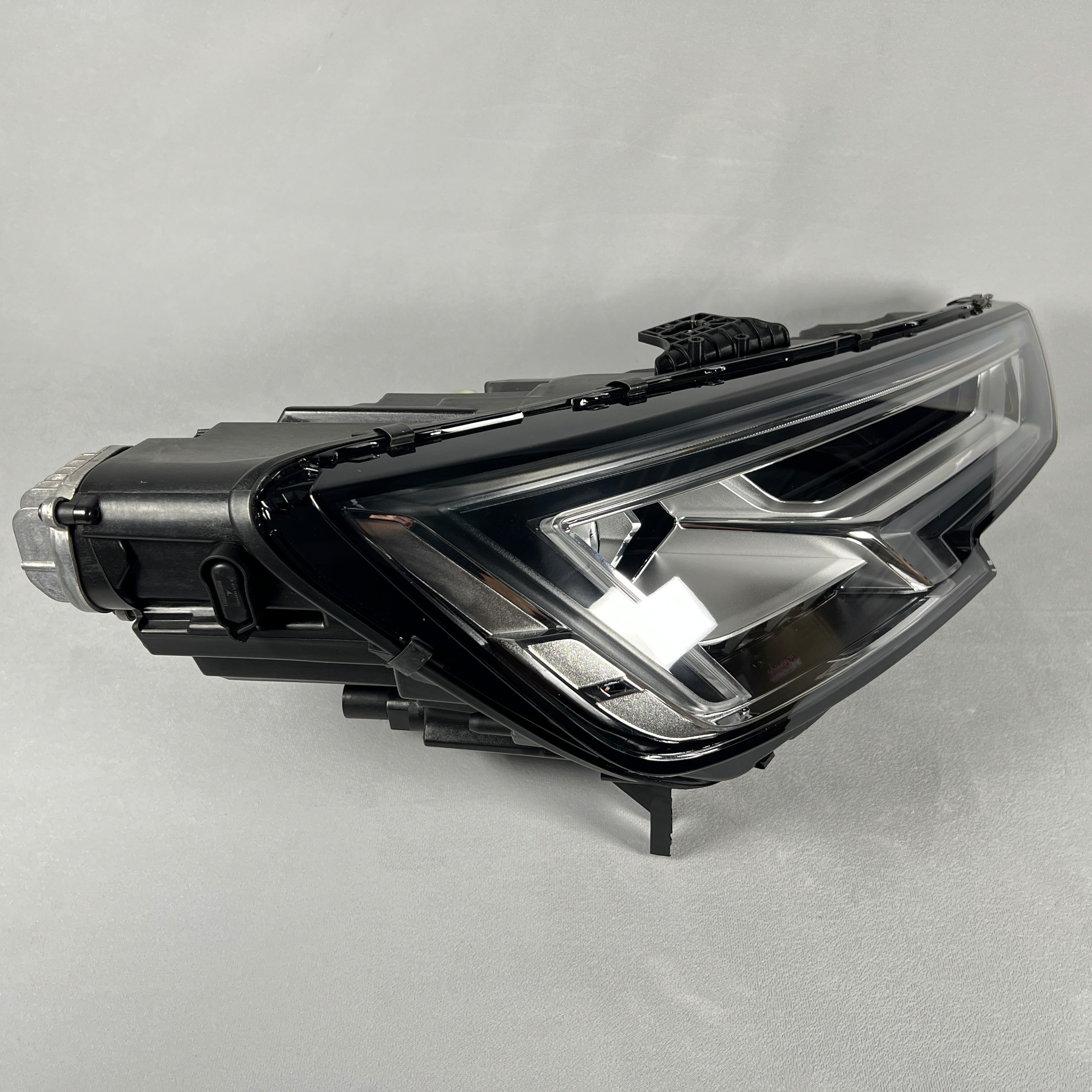 Diverse Auto Lights headlight product