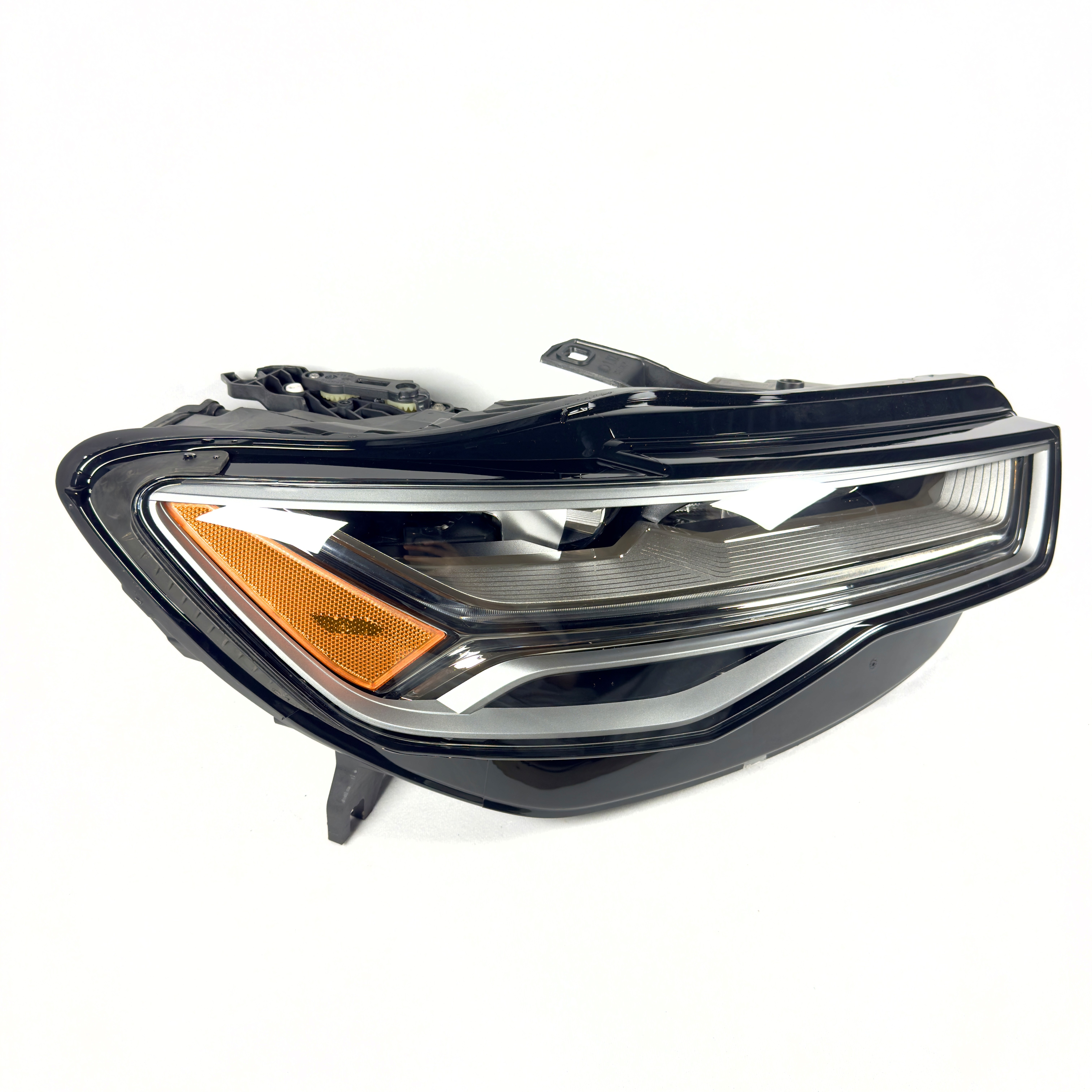 Diverse Auto Lights OEM headlight